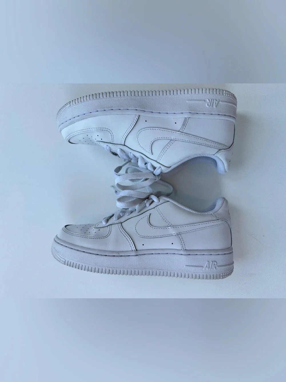 Nike AIR Youth Grade School AF1 White Air Force 1 Kids Athletic Sneakers 4.5